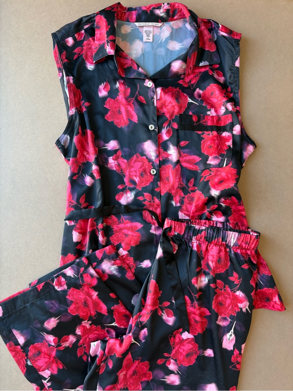 Victoria’s Secret Black & Red Floral Sleepwear Set — Size M — New Without Tags!